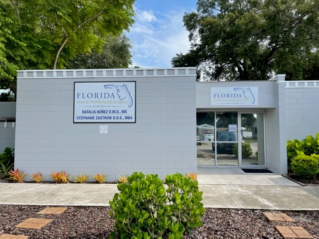 Florida Oral & Maxillofacial Surgery | 3914 9th Ave W, Bradenton, FL 34205, USA | Phone: (941) 747-5597