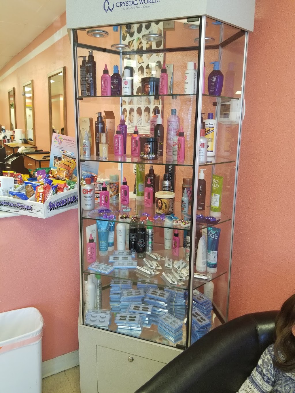 Angeles beauty salon | 4397 Airport Rd, Colorado Springs, CO 80916 | Phone: (719) 596-6222