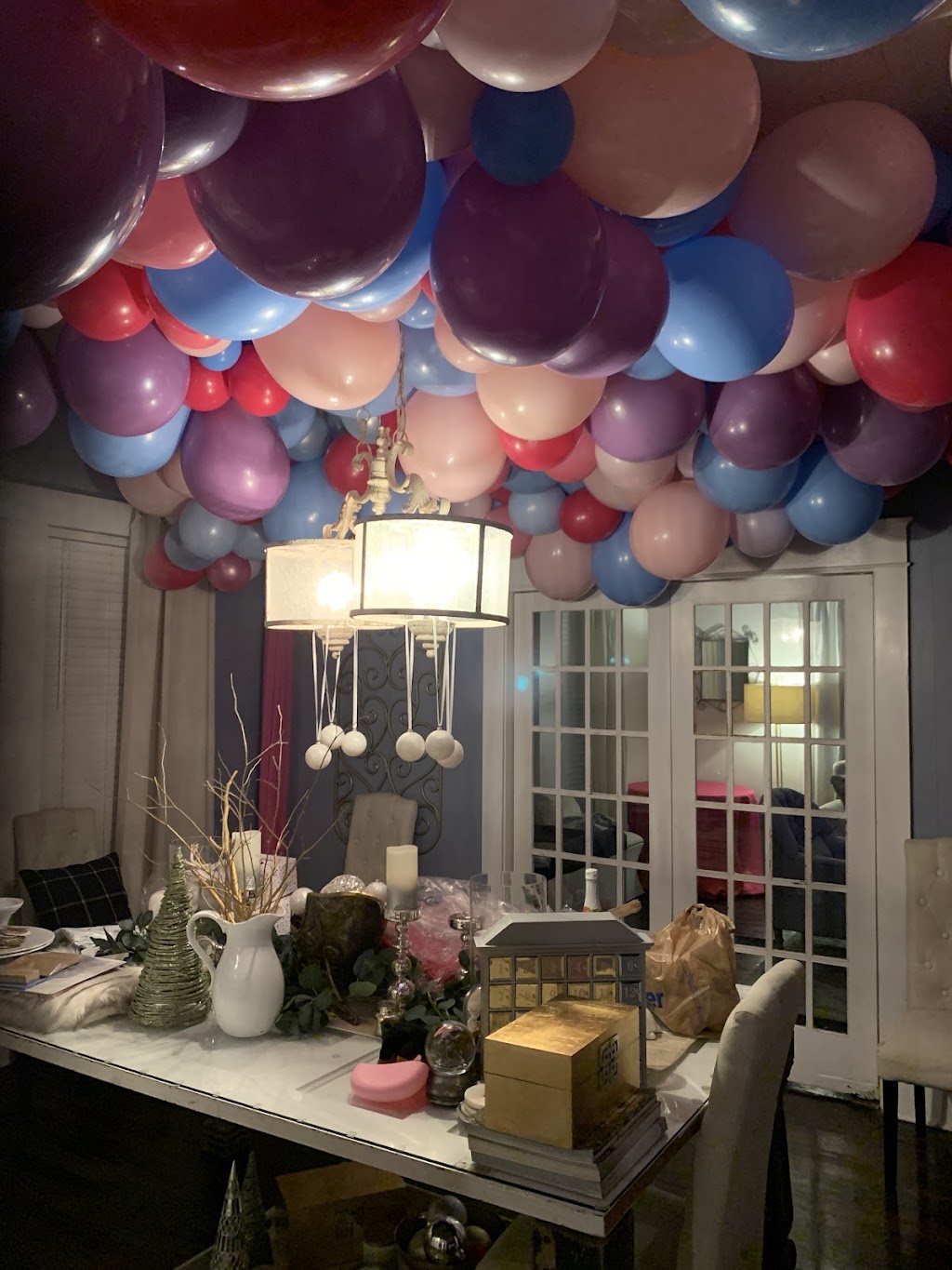 Balloons and Arches | 6324 St James Pl, Denton, TX 76210, USA | Phone: (940) 735-0135