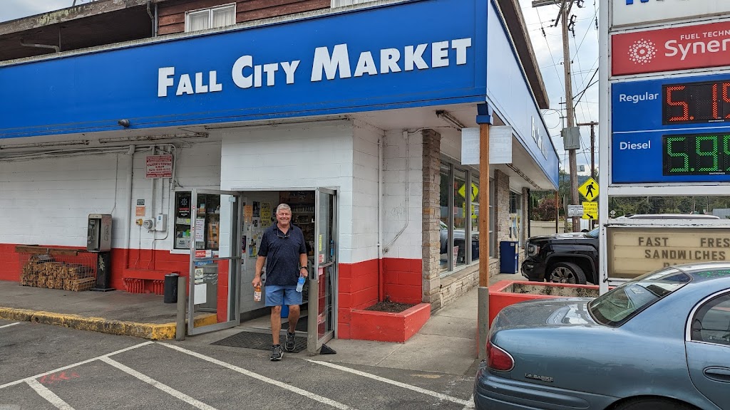Fall City Market & Deli | 4224 Preston-Fall City Rd SE, Fall City, WA 98024, USA | Phone: (425) 222-7223
