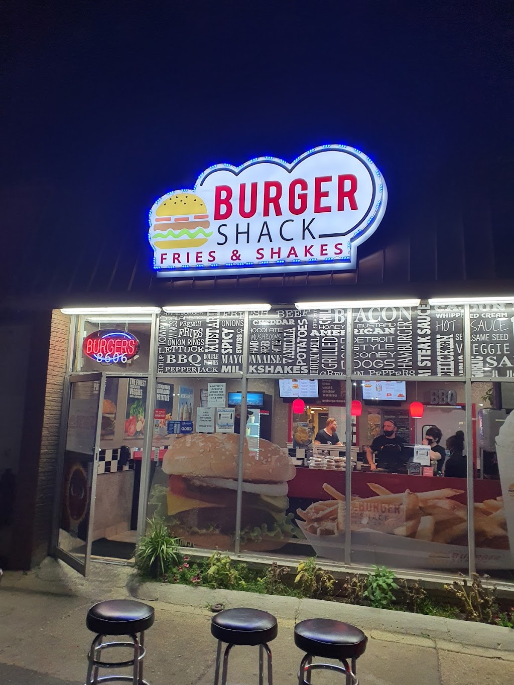 Burger Shack | 8606 N Telegraph Rd, Dearborn Heights, MI 48127, USA | Phone: (313) 769-5100
