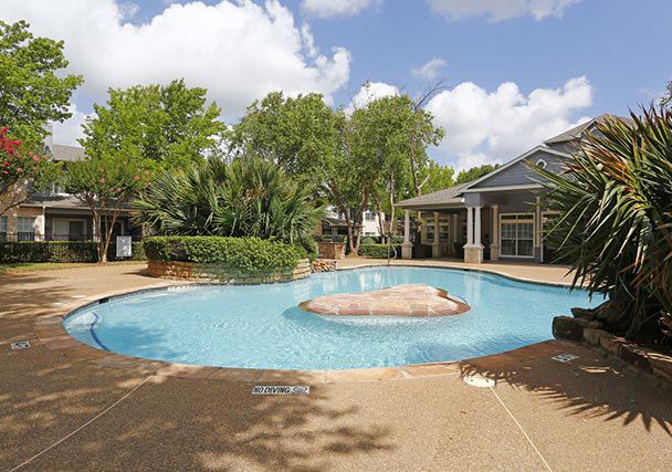 Tides at Bear Creek | 700 E Ash Ln, Euless, TX 76039, USA | Phone: (817) 318-7827