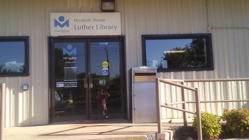 Metropolitan Library System - Elizabeth Threatt Luther Library | 310 NE 3rd St, Luther, OK 73054, USA | Phone: (405) 277-9967