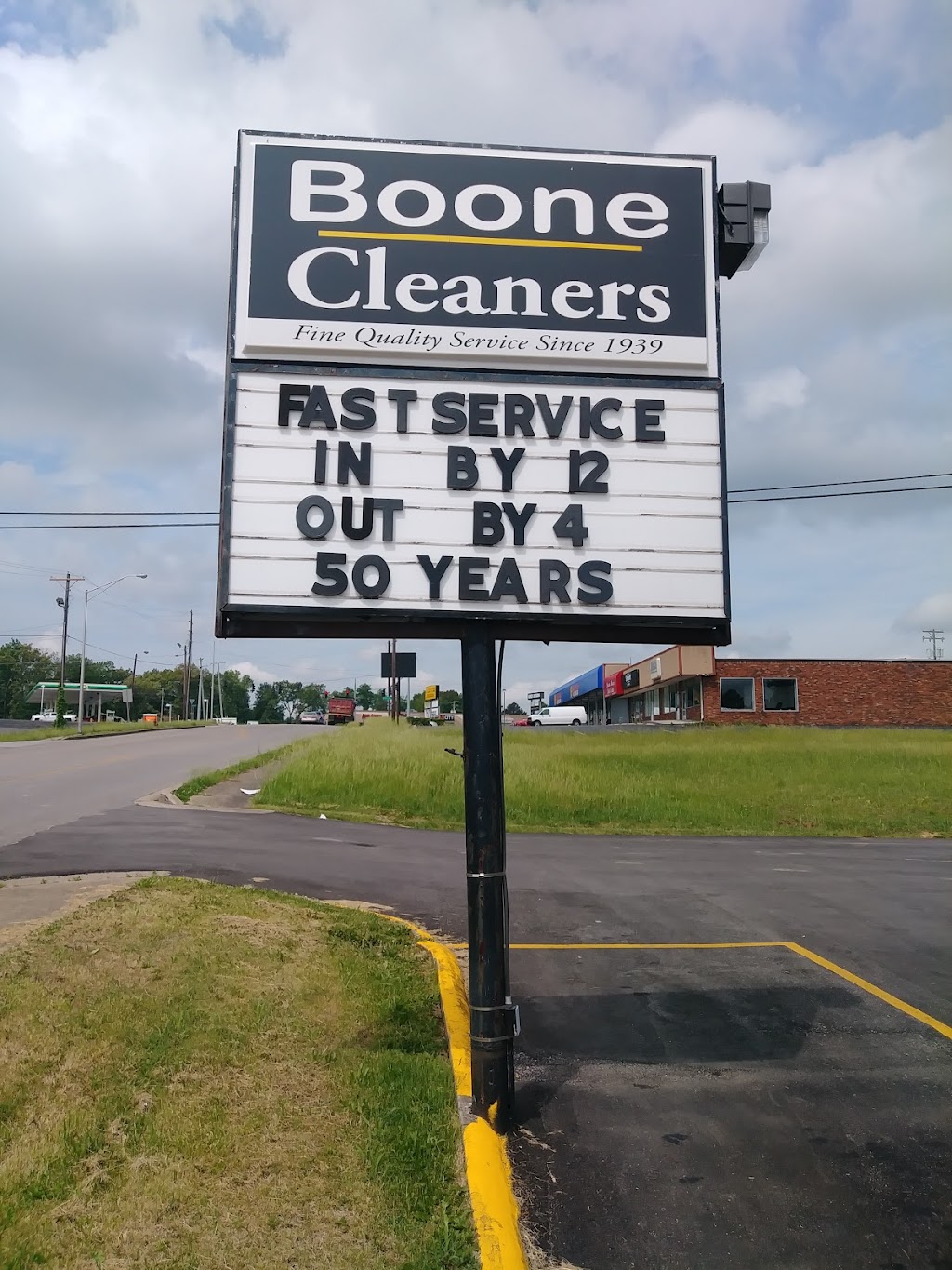 Boone Cleaners & Dry Cleaning | 689 Knox Blvd, Radcliff, KY 40160 | Phone: (270) 351-6700