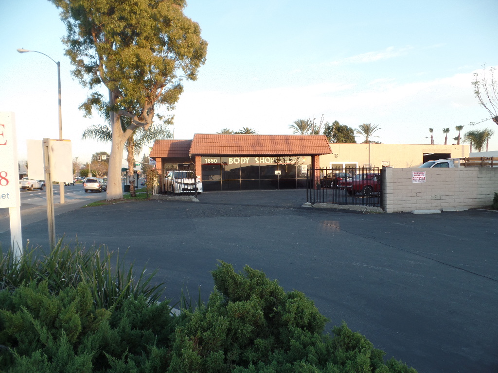 California Classics Paint & Body Shop | 1650 E Edinger Ave, Santa Ana, CA 92705 | Phone: (714) 542-9811