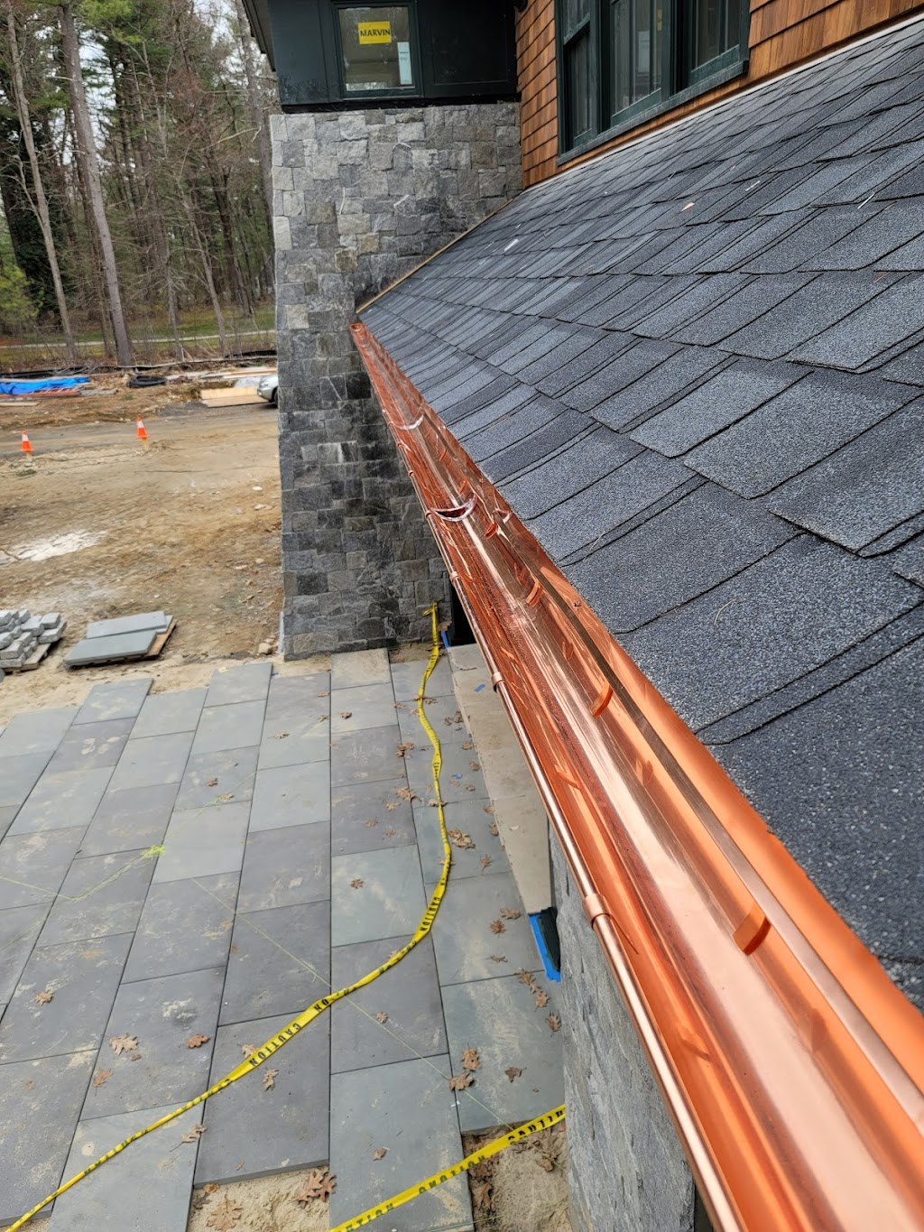 M & J Seamless Gutters Llc | 98 Old Derry Rd, A1, 98 Old Derry Rd # A1, Hudson, NH 03051, USA | Phone: (603) 566-7516