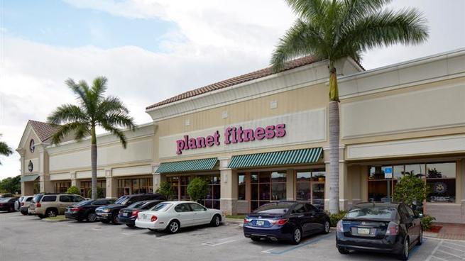 Planet Fitness | 15725 SW 72nd St, Miami, FL 33193, USA | Phone: (305) 752-5551