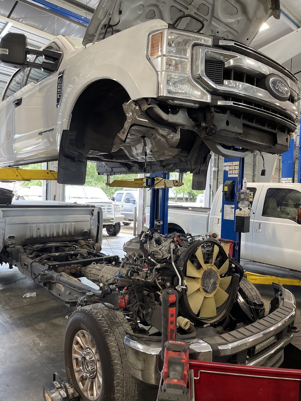 Burlesons Auto and Diesel Repair - Auto Repair Service | 3250 McIngvale Rd, Hernando, MS 38632 | Phone: (662) 429-5005