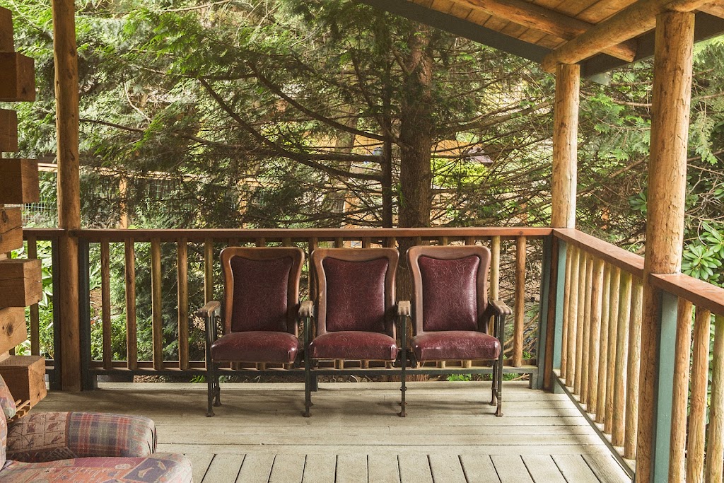 Log Cabin Retreats | 21628 195th Ave SE, Monroe, WA 98272, USA | Phone: (425) 563-3133