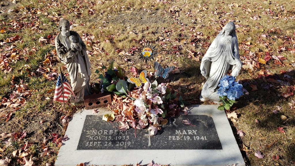 St. Patricks Cemetery | 16449 Bass Lake Rd, Maple Grove, MN 55311, USA | Phone: (763) 479-0535