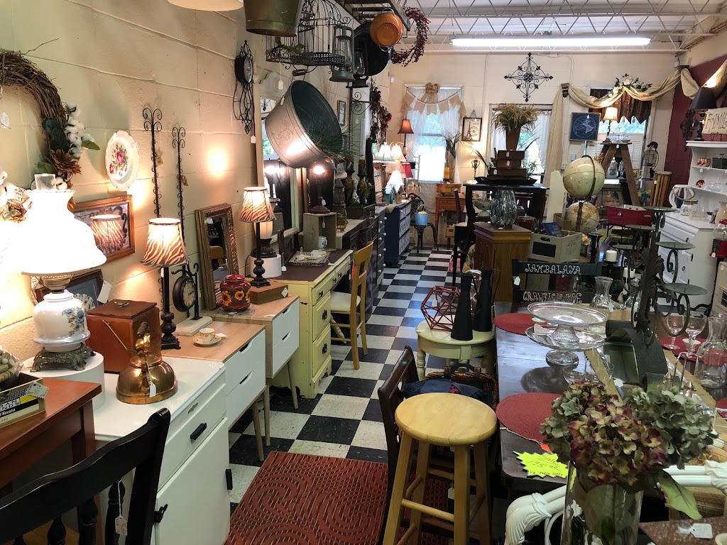 Bayou Antiques and Gifts | 17239 LA-44, Prairieville, LA 70769, USA | Phone: (225) 622-3553