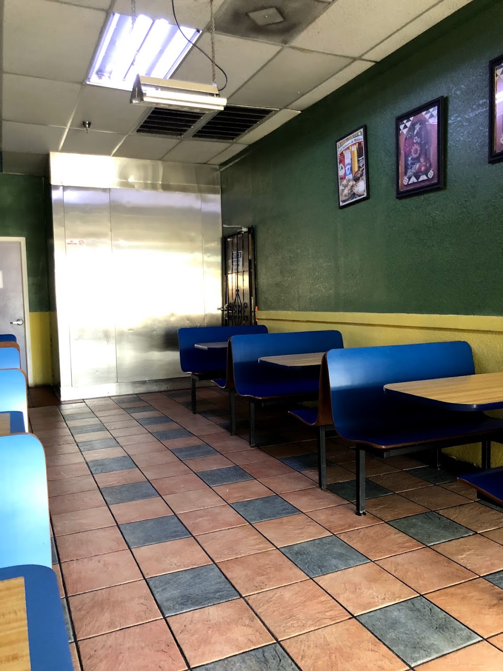 Tacos Los Toritos | 18520 Soledad Canyon Rd, Santa Clarita, CA 91351, USA | Phone: (661) 360-7400