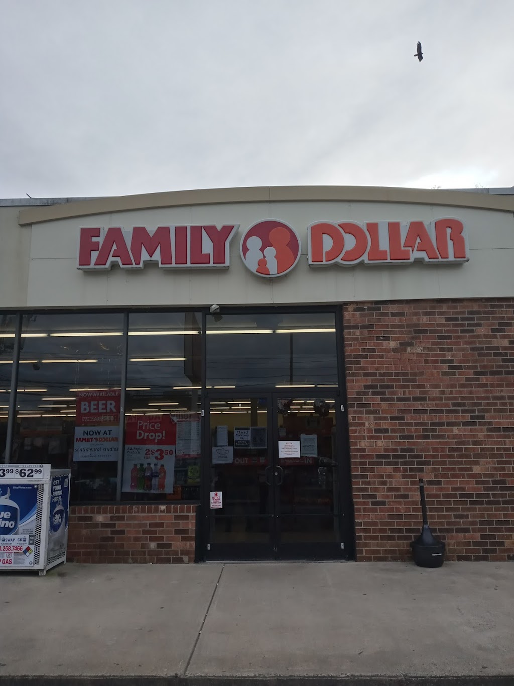 Family Dollar | 196 Wilkesboro St, Mocksville, NC 27028, USA | Phone: (336) 936-6068