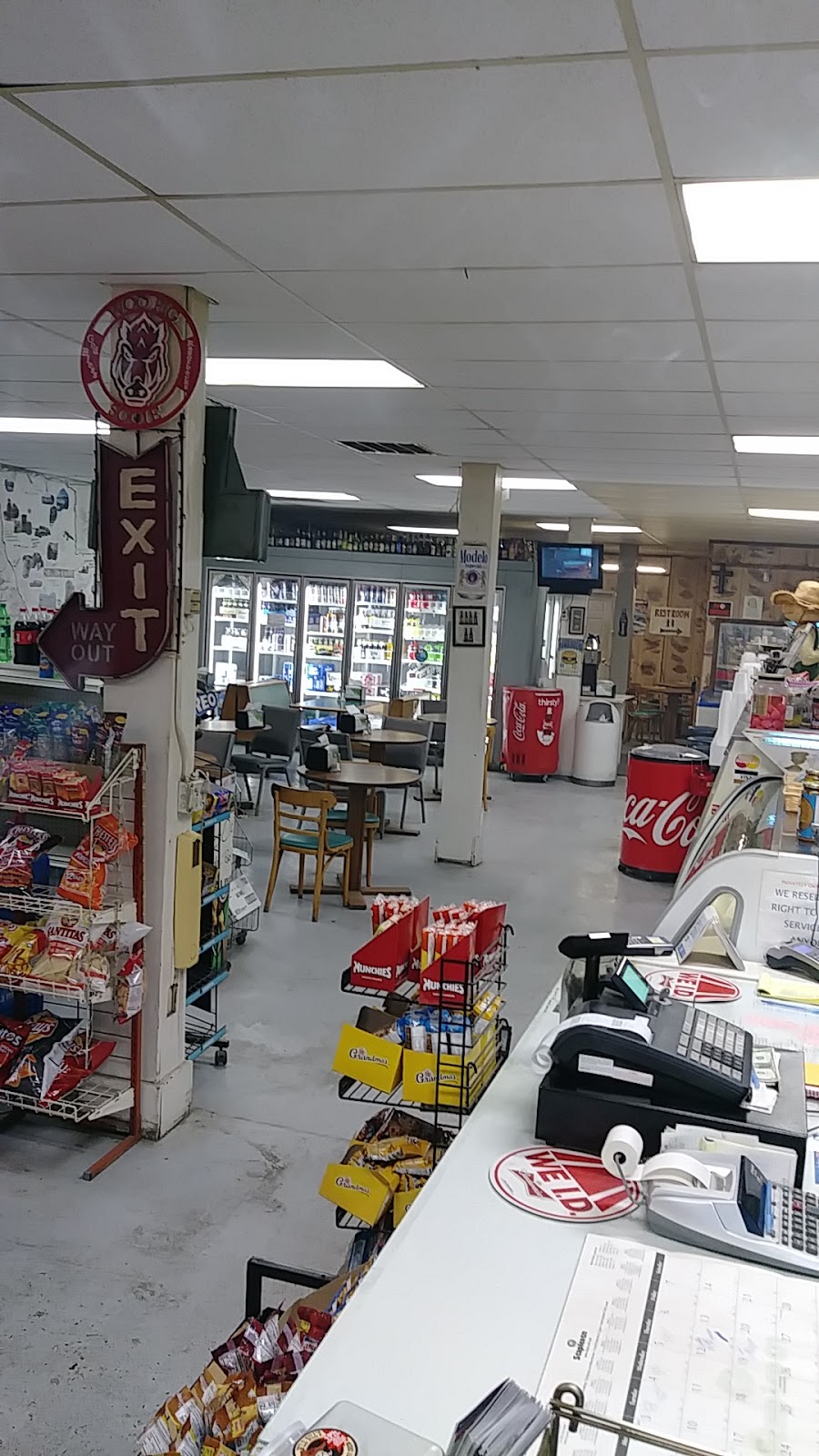 J & S Grocery, Grill, & Bait Shop | 22-116 US-79, Proctor, AR 72376, USA | Phone: (870) 735-5648