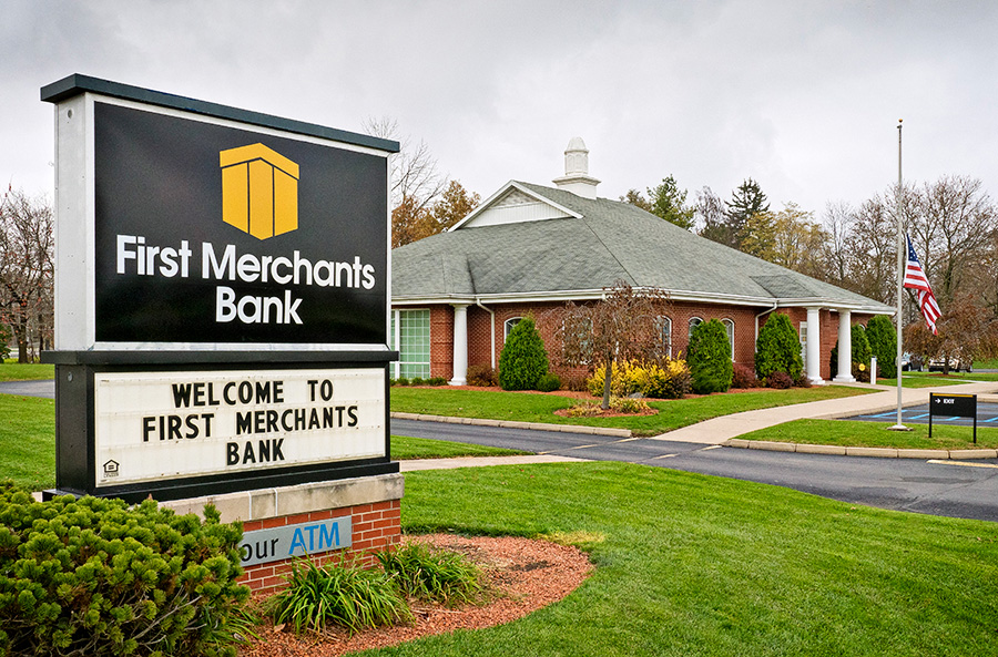 First Merchants Bank | 450 Bennett Dr, Warren, IN 46792, USA | Phone: (260) 469-6339