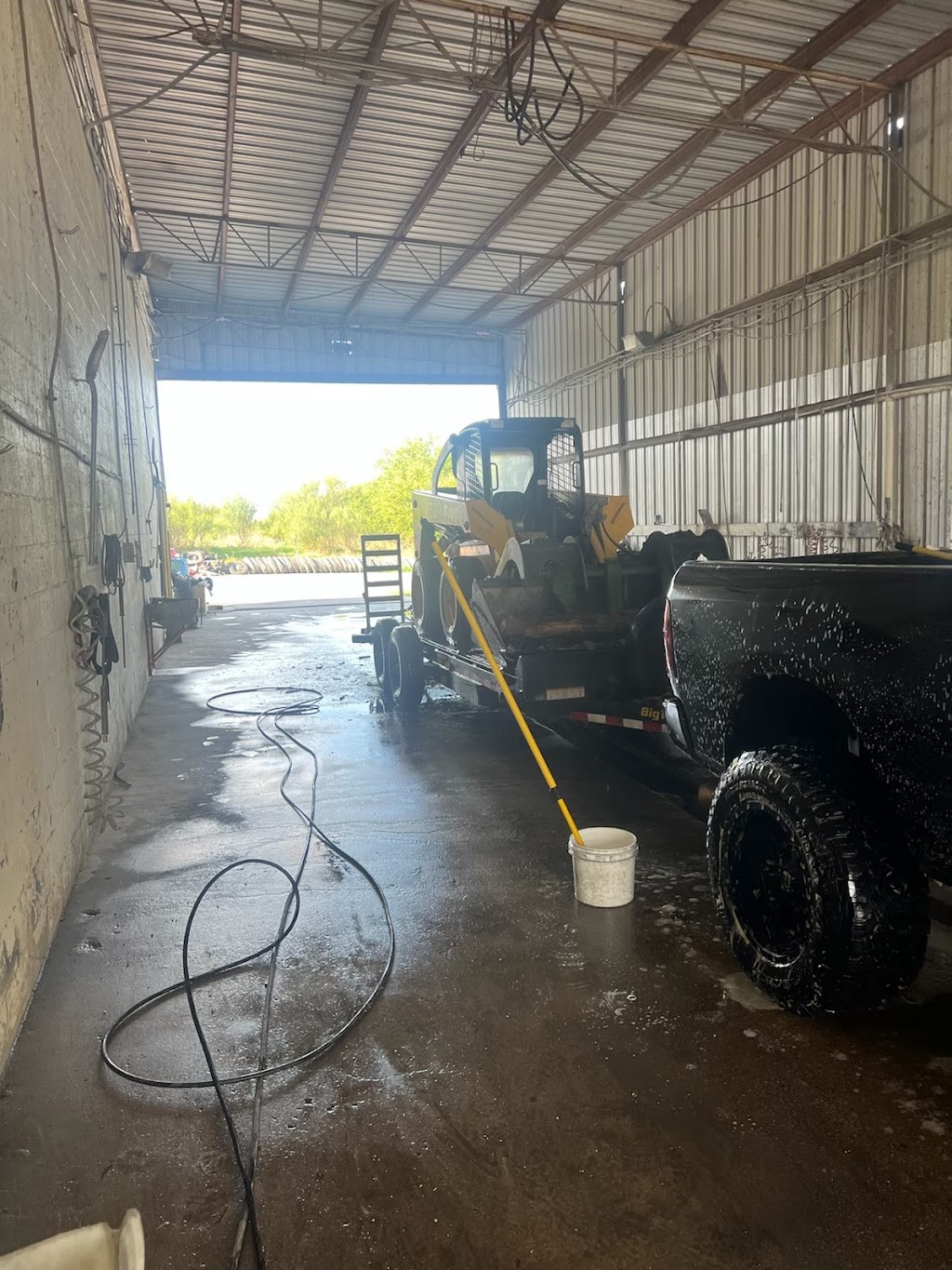 Truck Wash | 135 Conrads Ln, New Braunfels, TX 78130, USA | Phone: (830) 318-5884