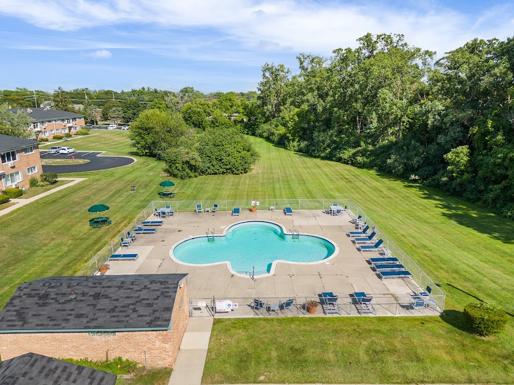 Plymouth Heritage Apartments | 12811 W Heritage Dr, Plymouth, MI 48170, USA | Phone: (734) 415-4985