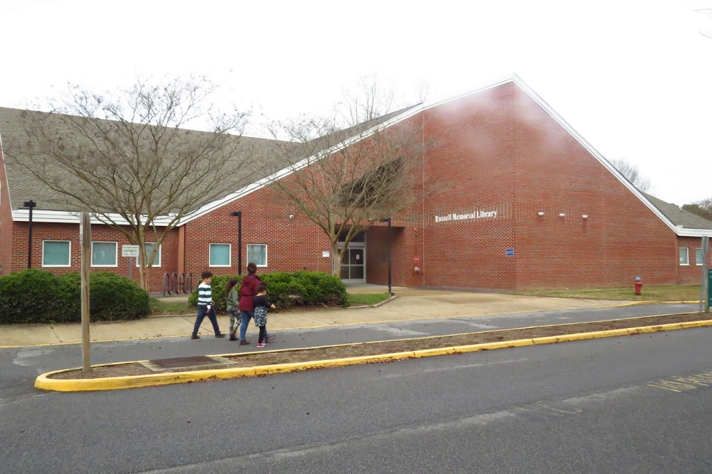 Russell Memorial Library | 2808 Taylor Rd, Chesapeake, VA 23321, USA | Phone: (757) 410-7020