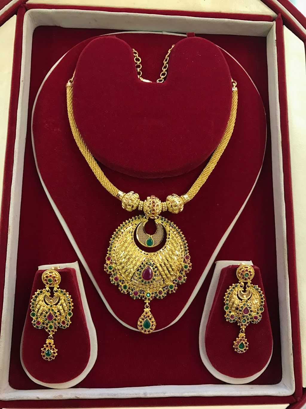 Khadim Jewelers | 1647 Lander Ave, Turlock, CA 95380, USA | Phone: (209) 668-8485