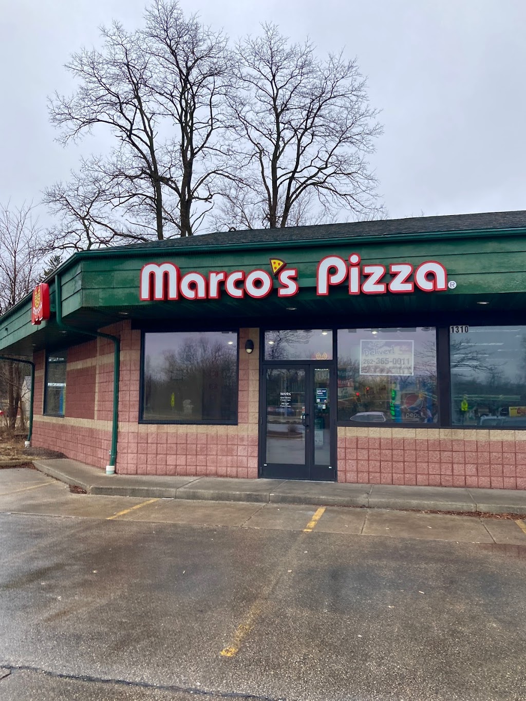 Marcos Pizza | 1310 W Washington St, West Bend, WI 53095, USA | Phone: (262) 365-0011