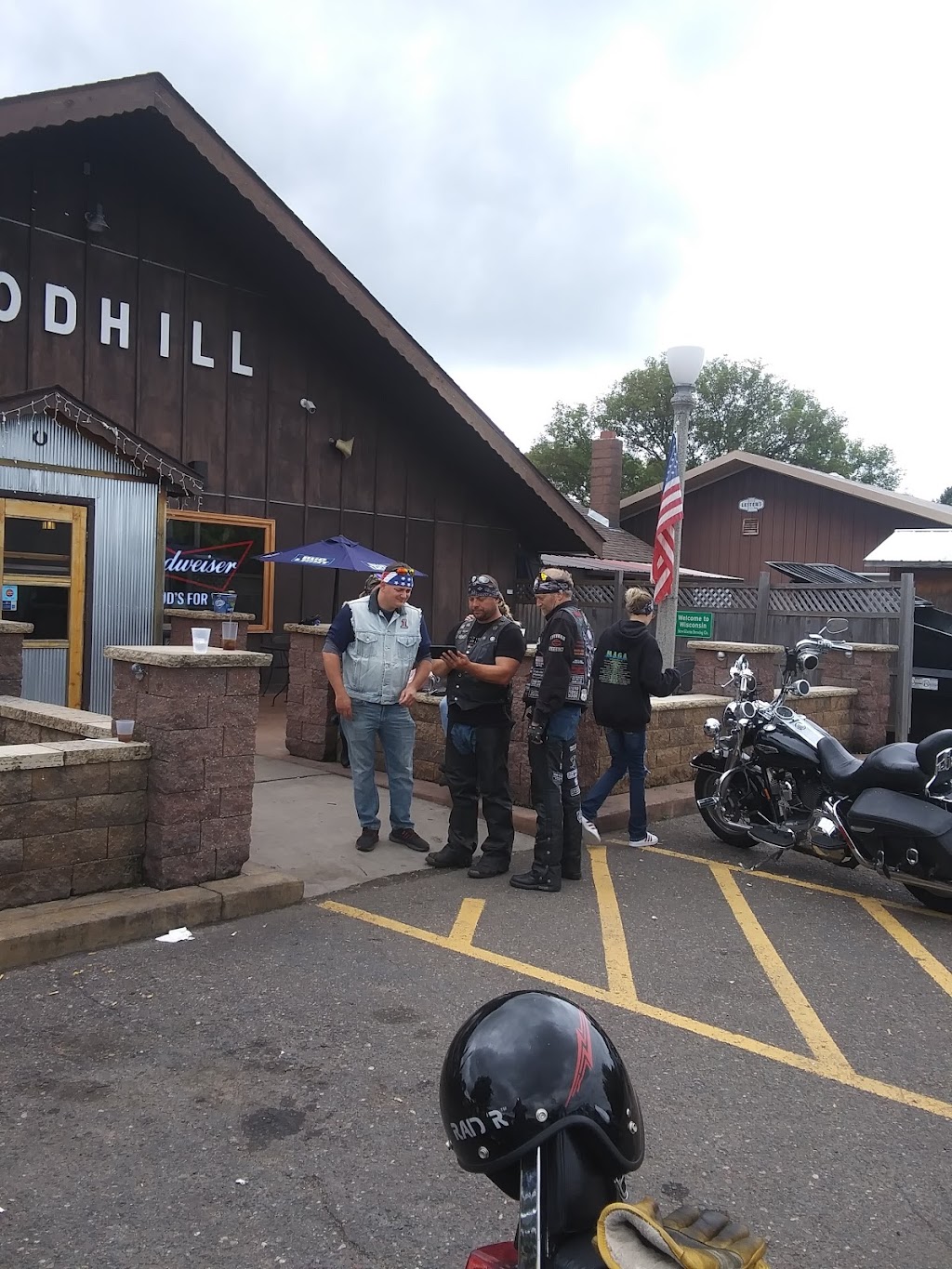 Woodhill Bar & Grill | 2394 WI-35, Osceola, WI 54020, USA | Phone: (715) 706-1120