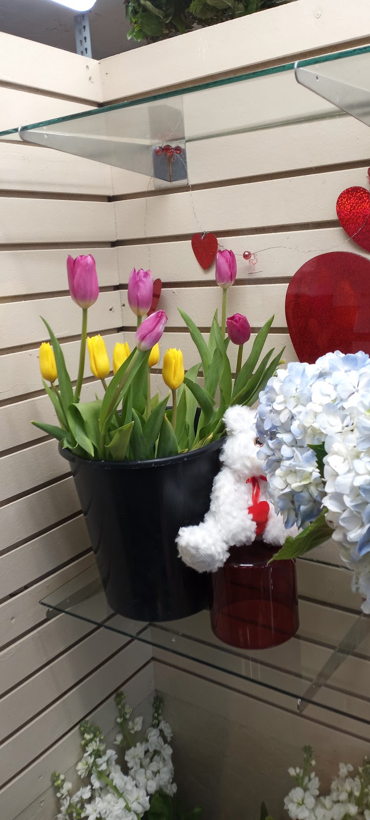 Olander Florist Inc | 157 W 159th St, Harvey, IL 60426, USA | Phone: (708) 331-7730