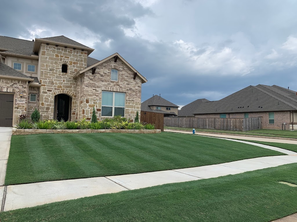 Top Notch Turf and Pest | 20338 Telge Rd Building D, Tomball, TX 77377, USA | Phone: (281) 796-9600