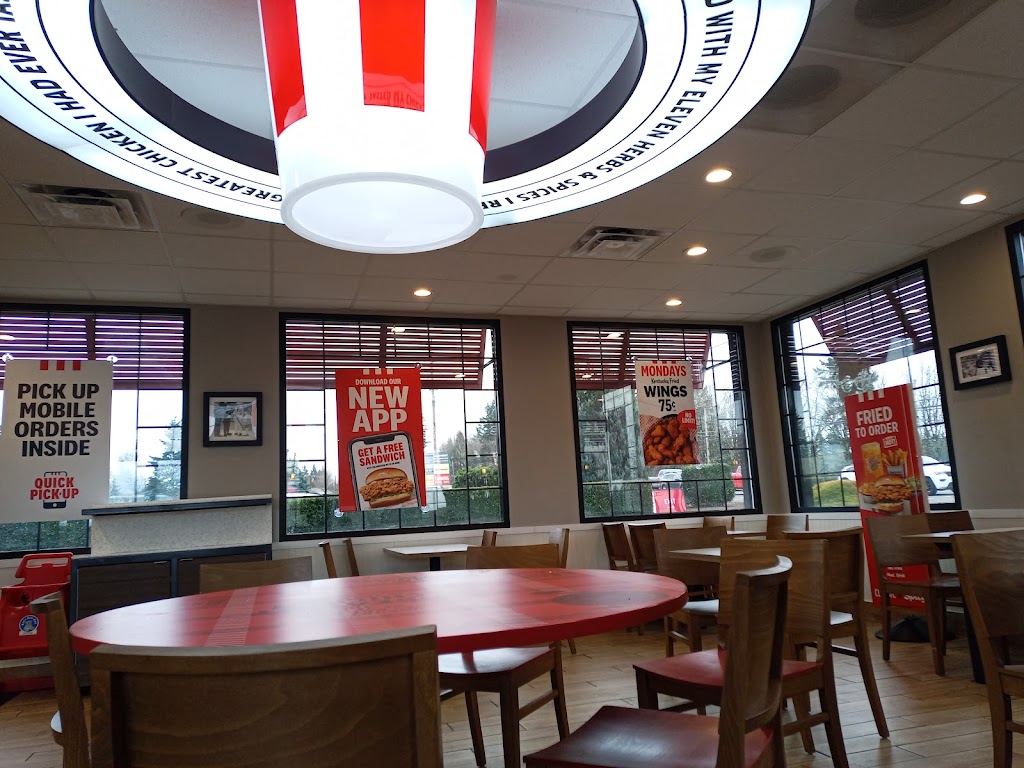 KFC | 37495 US-26, Sandy, OR 97055, USA | Phone: (503) 668-9844