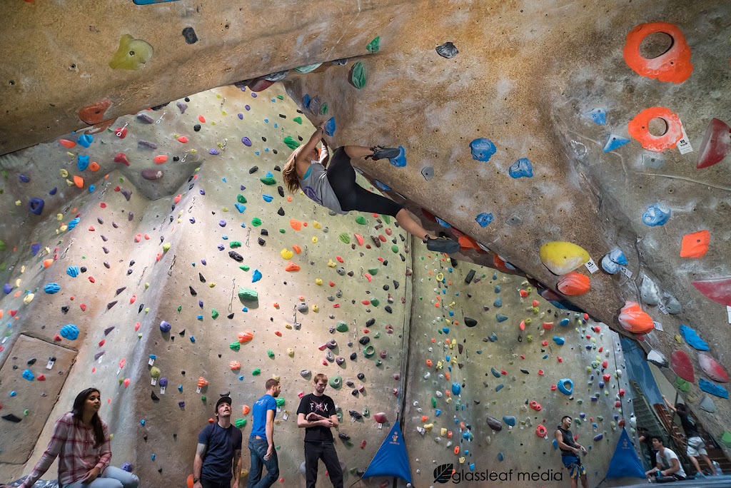 Hangar 18 Indoor Climbing Gym - South Bay | 4926 Rosecrans Ave, Hawthorne, CA 90250, USA | Phone: (310) 973-3388