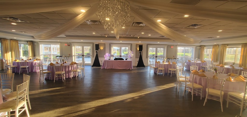 Easton Country Club | 265 Purchase St, South Easton, MA 02375, USA | Phone: (508) 238-2500