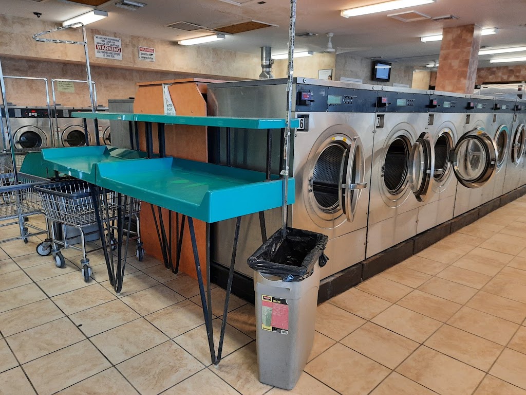 Beach Maytag Laundry | 1568 NE 165th St, North Miami Beach, FL 33162, USA | Phone: (305) 945-4314