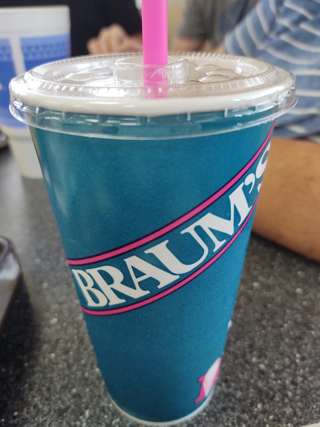 Braums Ice Cream & Dairy Store | 504 N Hwy 77, Waxahachie, TX 75165, USA | Phone: (972) 937-3006