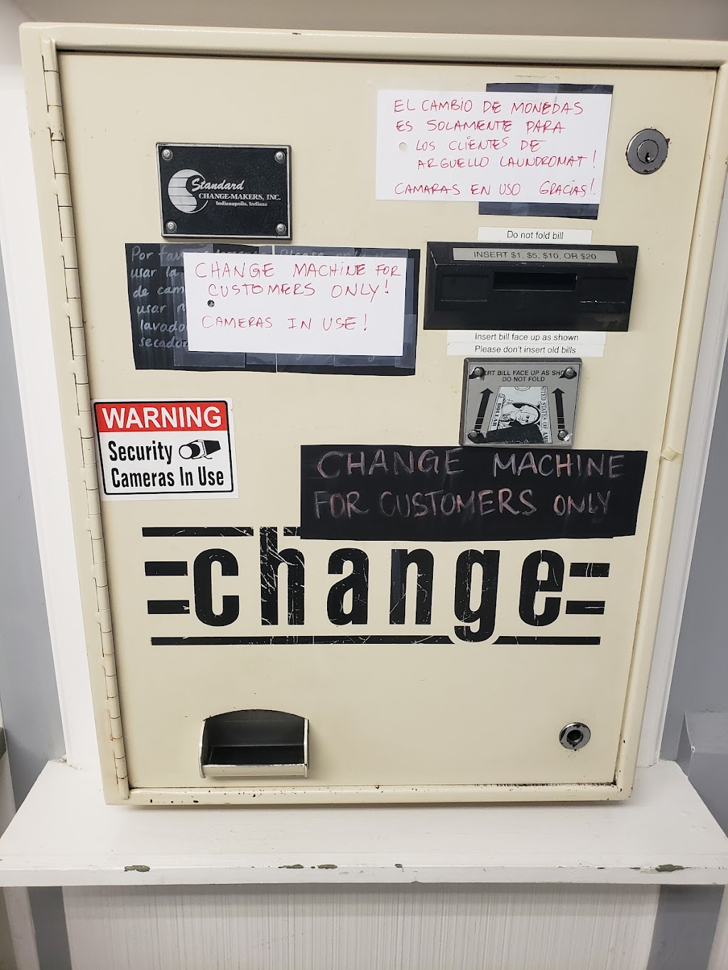 Arguello Laundry | 717 Arguello St, Redwood City, CA 94063, USA | Phone: (650) 368-7903