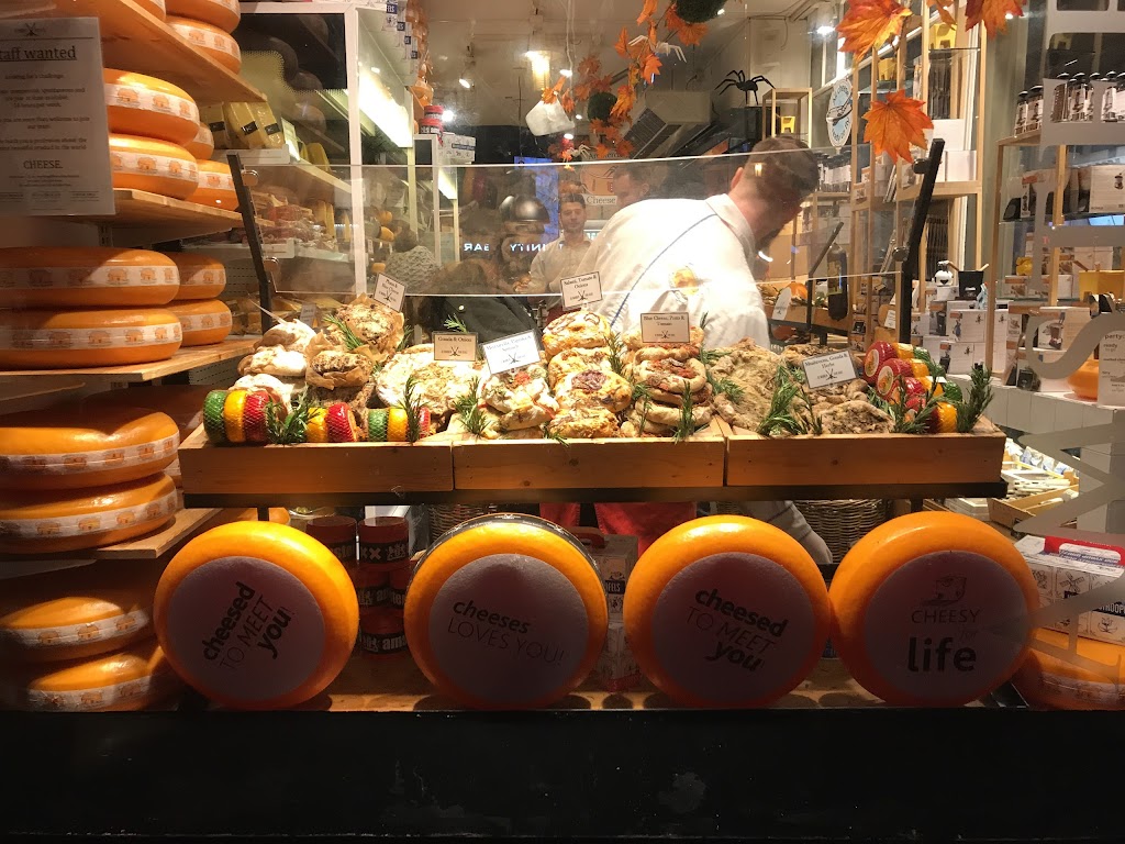 Amsterdam Cheese Deli | Oudezijds Voorburgwal 31, 1012 EH Amsterdam, Netherlands | Phone: 020 354 6257