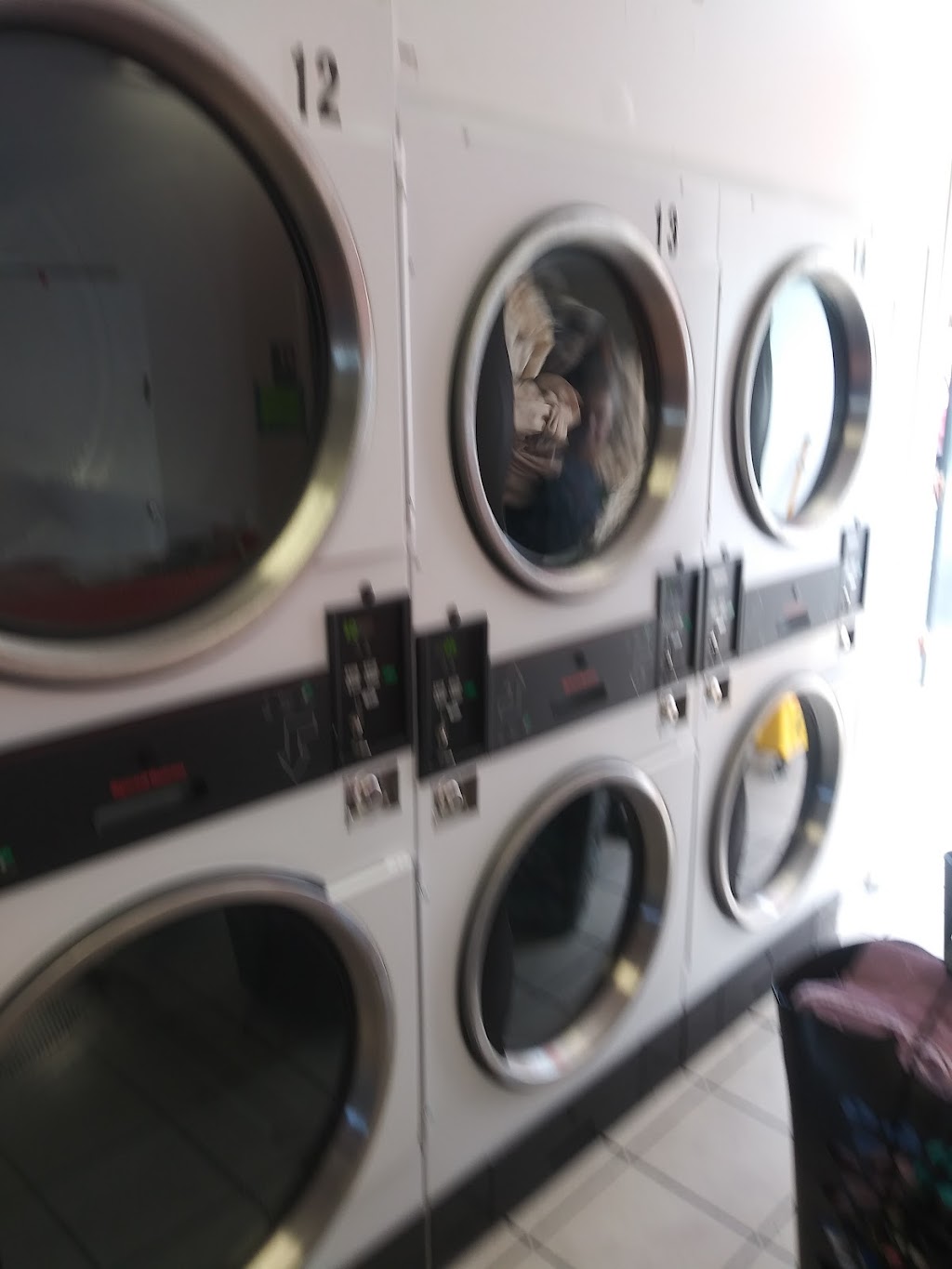 Convenient Laundromat | 2172 Main St, Dunedin, FL 34698, USA | Phone: (727) 455-8782