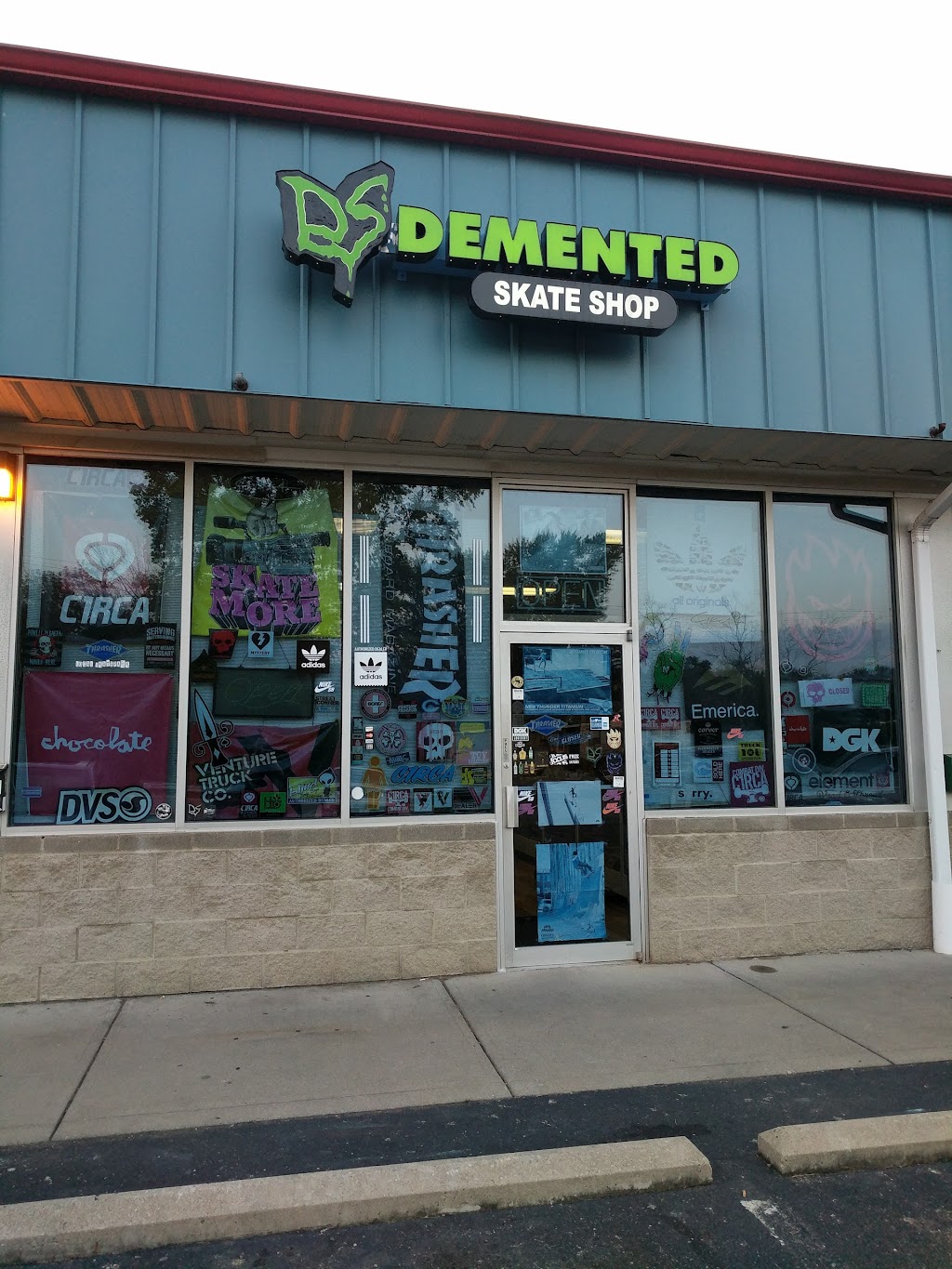 Demented Skate Shop | 5617 Liberty Fairfield Rd #1, Liberty Township, OH 45011, USA | Phone: (513) 892-2124