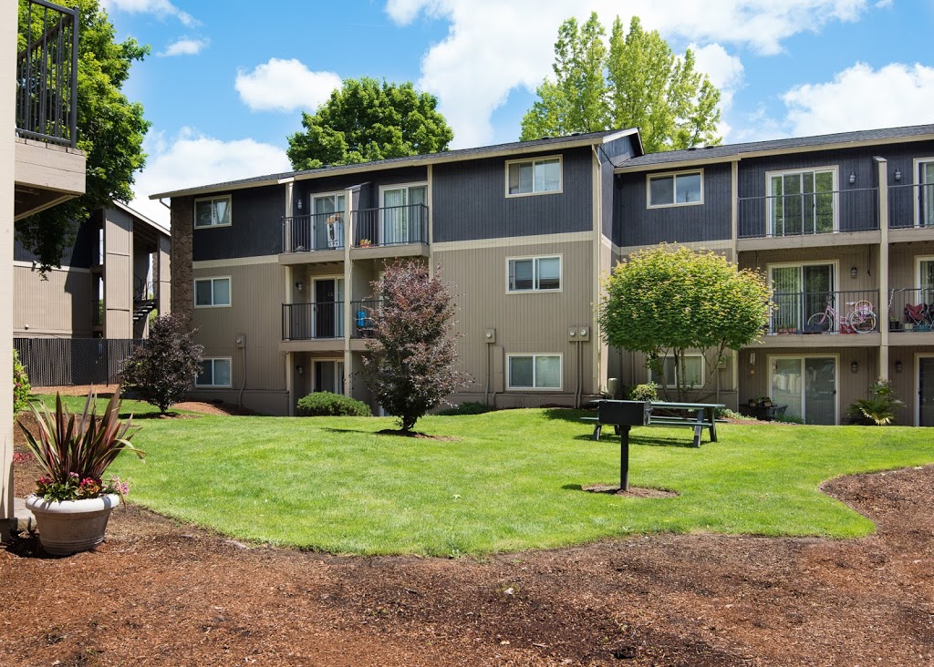 Garden Glen Apartments | 7600 SW Oleson Rd #8, Portland, OR 97223, USA | Phone: (844) 592-4352