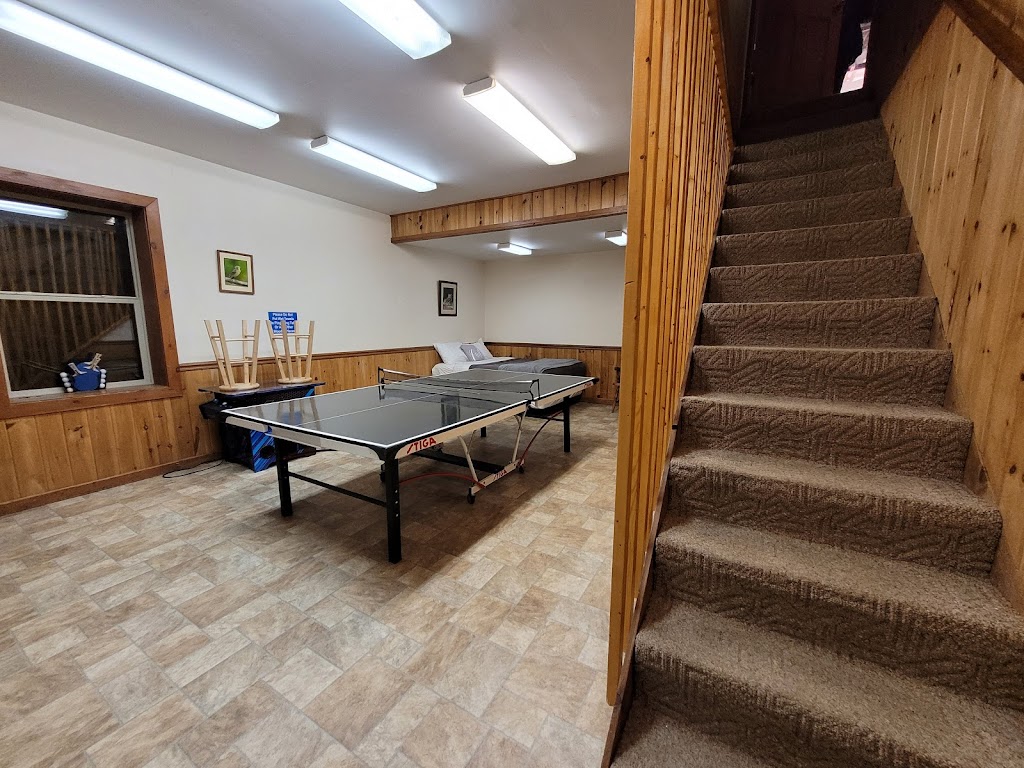 Chickadee Cabin (4) Premier Cabin Rentals in 4455 Sullivan Rd SE