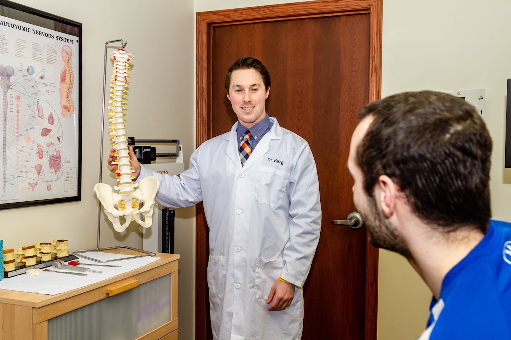 Parkview Chiropractic Clinic | 968 Inwood Ave N, Oakdale, MN 55128, USA | Phone: (651) 578-8588