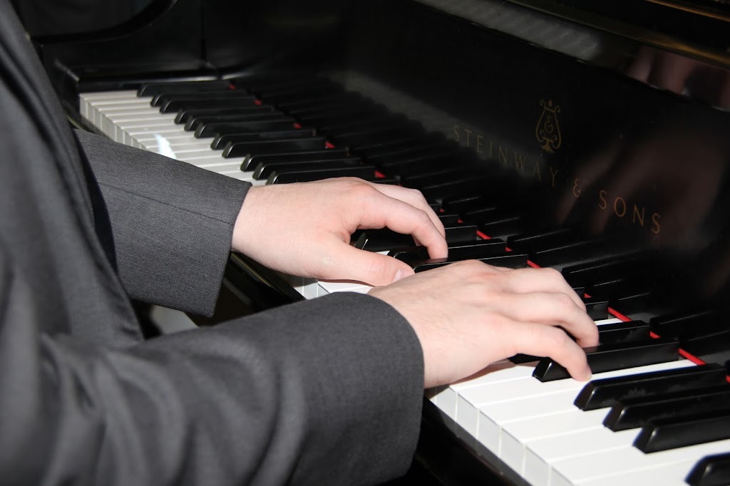 Morris Piano Studio | 140 Clairhaven Dr, Hudson, OH 44236, USA | Phone: (330) 541-5726