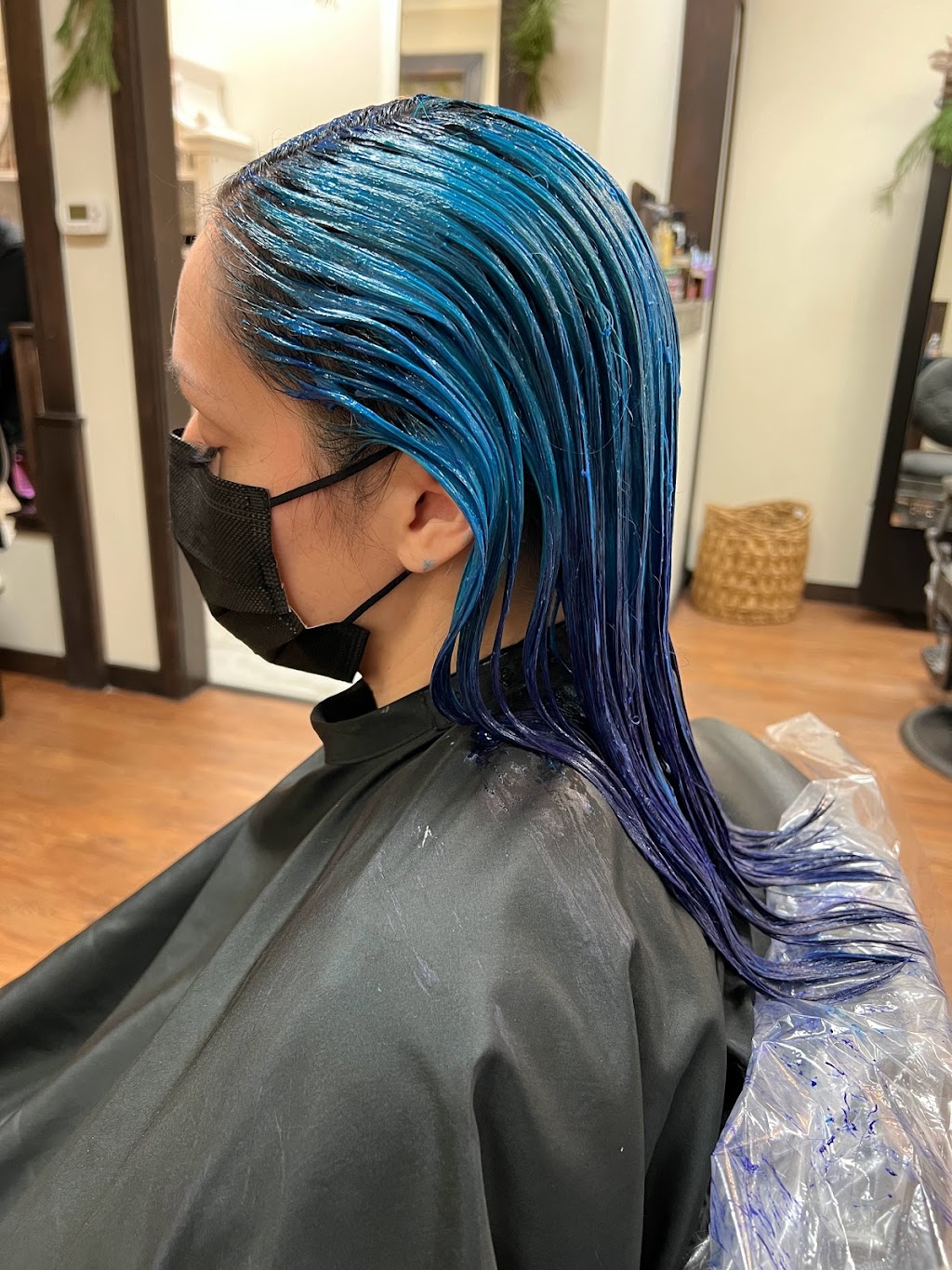 Van Ornum Hair Co | Phenix Salon Suites:, 20330 N Deer Park Blvd 124 - #102 inside, Deer Park, IL 60010, USA | Phone: (847) 627-1950