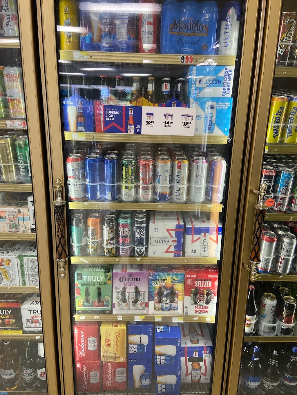 BEER WINE LOTTO MARKET | 21131 Victory Blvd, Canoga Park, CA 91303, USA | Phone: (818) 914-5655