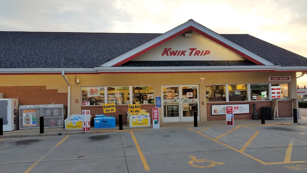 KWIK TRIP #441 | 1522 Vierling Dr E, Shakopee, MN 55379, USA | Phone: (952) 496-1081