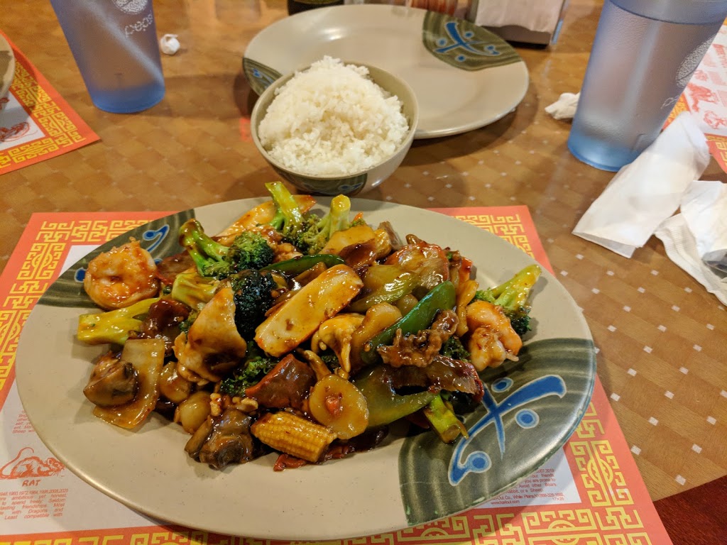 King Wok | 801 N Main St, Lodi, WI 53555, USA | Phone: (608) 592-5500