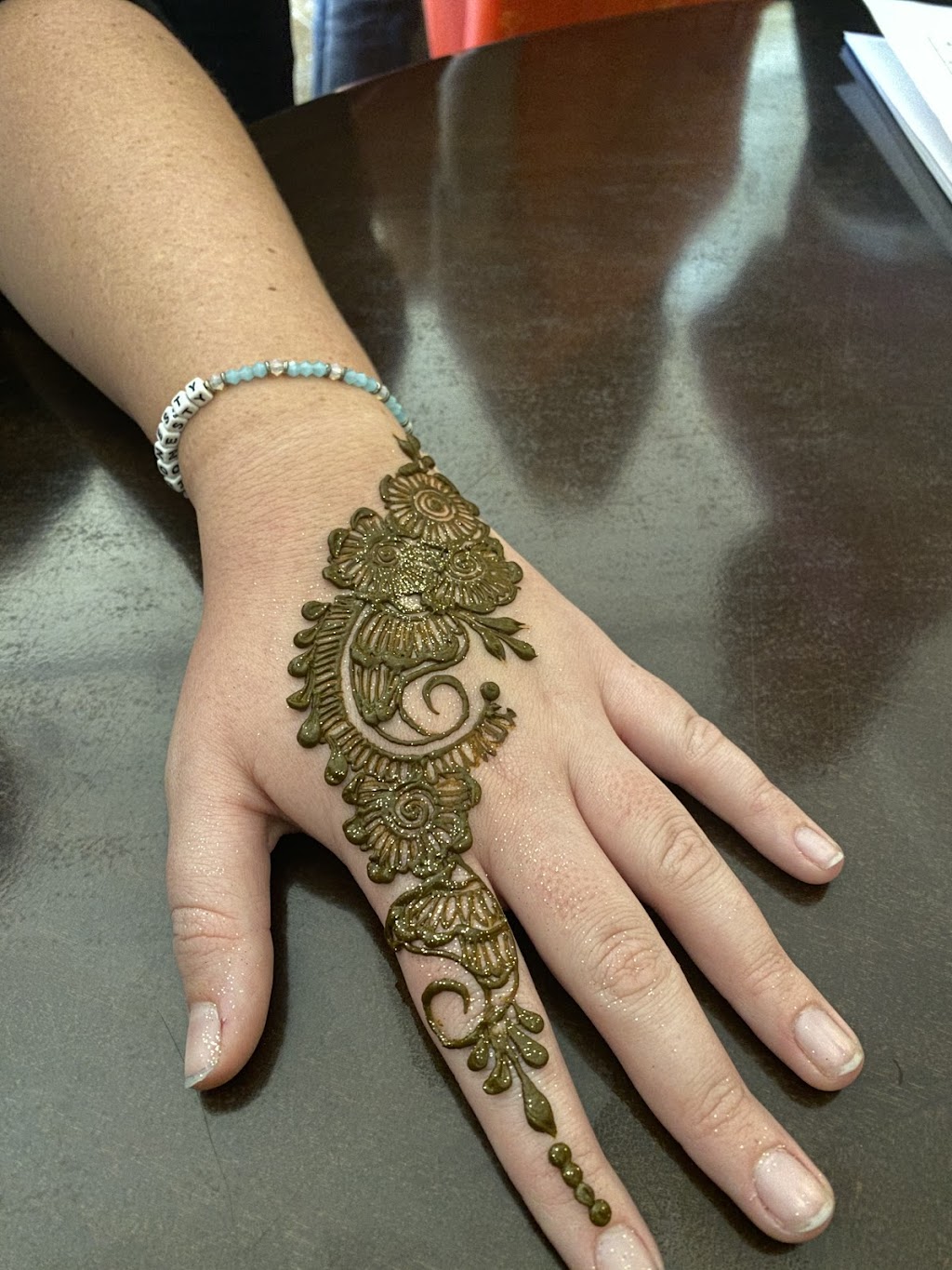 NYC Henna Queen | 35-26, 30th St, Queens, NY 11106, USA | Phone: (347) 836-1050