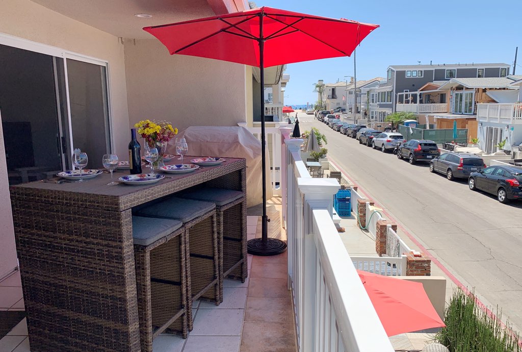 Ocean View Vacation Rental HappiTravels | 126 45th St, Newport Beach, CA 92663, USA | Phone: (909) 489-6735