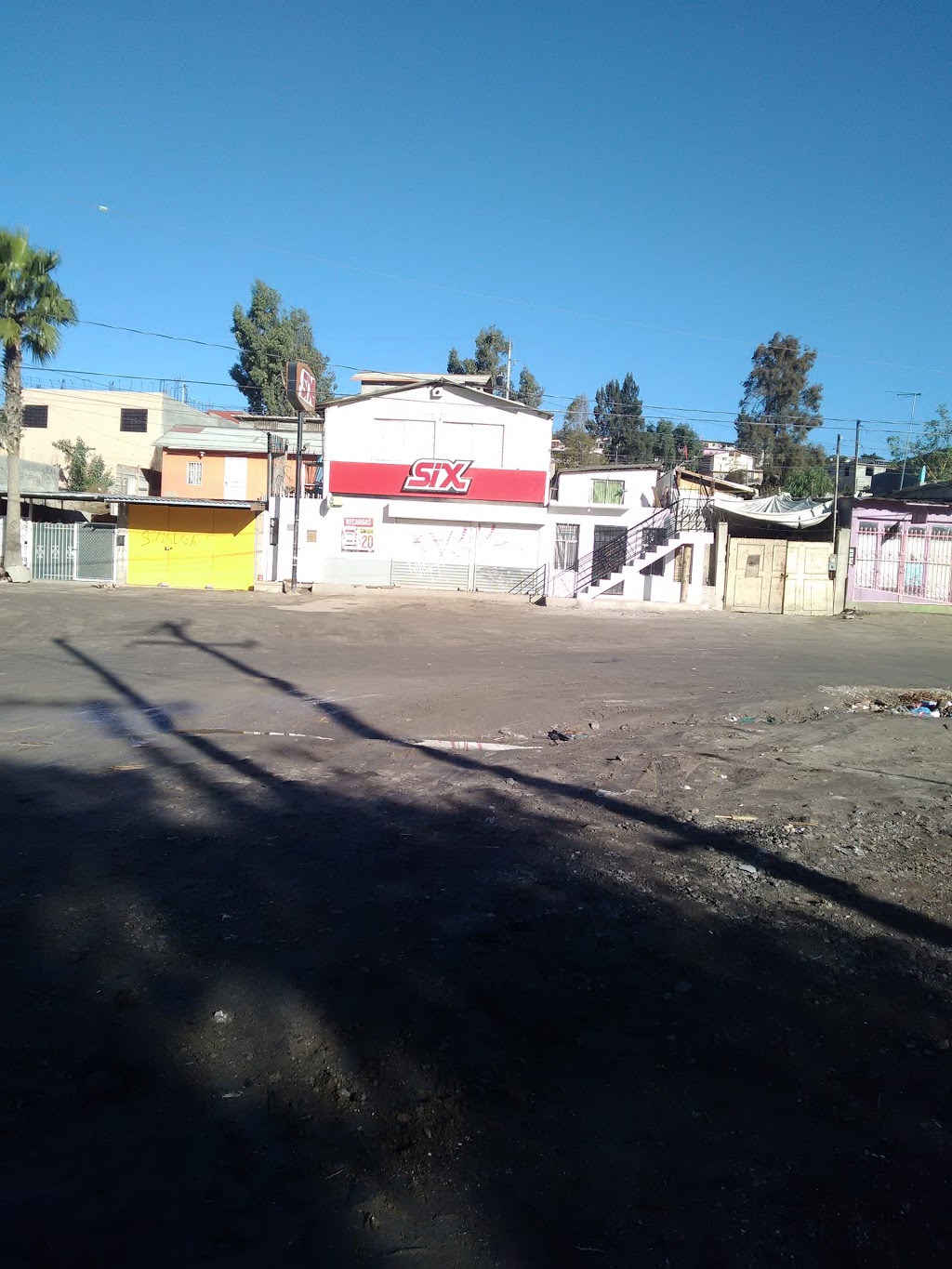 Tienda Six | Lomas Campestre, Cjon de Servicio 27364, Col Lomas del Valle, 22330 Tijuana, B.C., Mexico | Phone: 800 237 8392