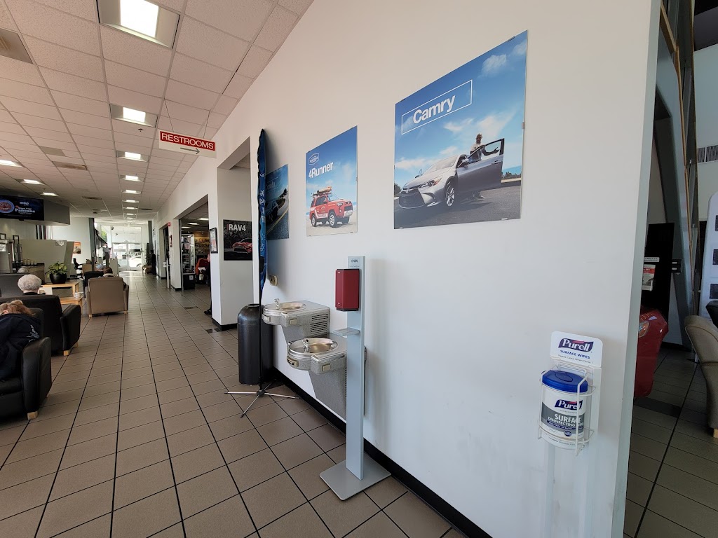 Toyota Service Center | 231 E Lincoln Pkwy, Escondido, CA 92026, USA | Phone: (760) 300-1118