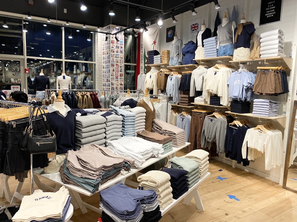 Brandy Melville - Hingham | 94 Derby St Space 413, Hingham, MA 02043, USA | Phone: (781) 556-5539