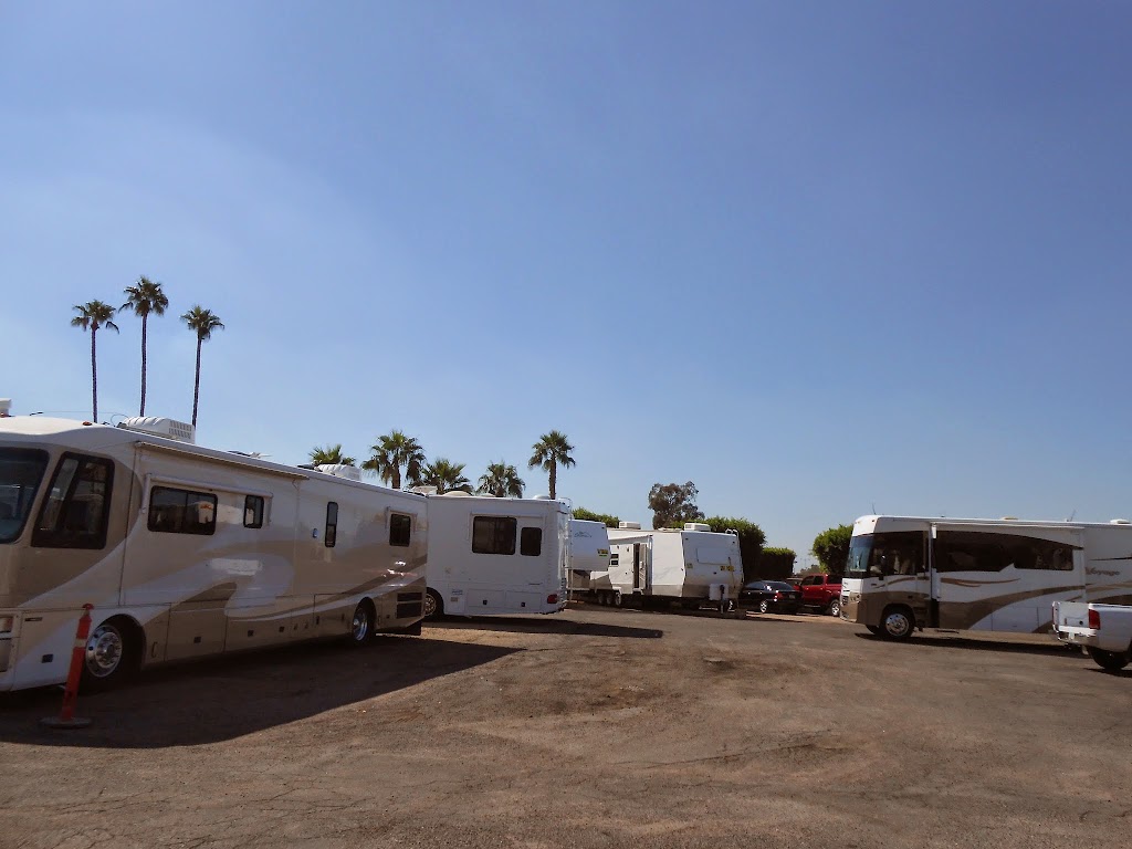 Cassones RV | 3032 E Main St, Mesa, AZ 85213, USA | Phone: (480) 357-5200